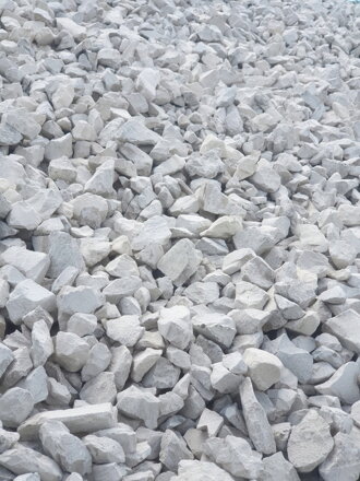 Lomový  kameň 16-32 mm okrasný biely